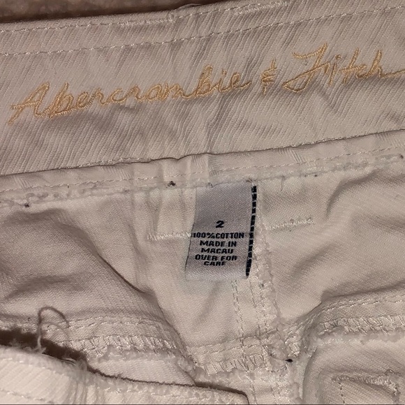Abercrombie & Fitch, white denim capris - Picture 3 of 5